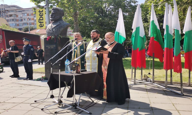 Свещеници от плевенските православни храмове отслужиха панихида