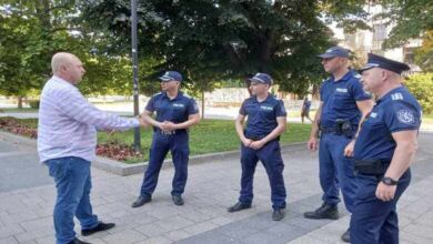 Пешеходни полицейски патрули дежурят в централната част на Плевен