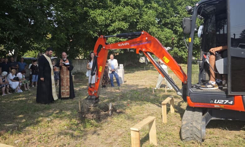 нов православен храм „Св. Николай“ в село Ясен